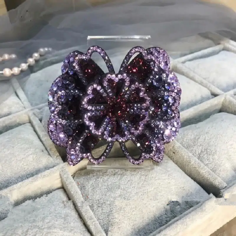 Three-Dimensional Rhinestone Flower Clip for Women - Image 4
