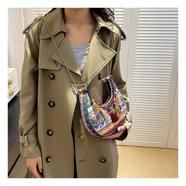 Embroidered Ethnic Style Tassel Bag for Women 2026 New Woven Shoulder Crossbody Bag Fashionable Holiday Style Underarm Bag — feature 23