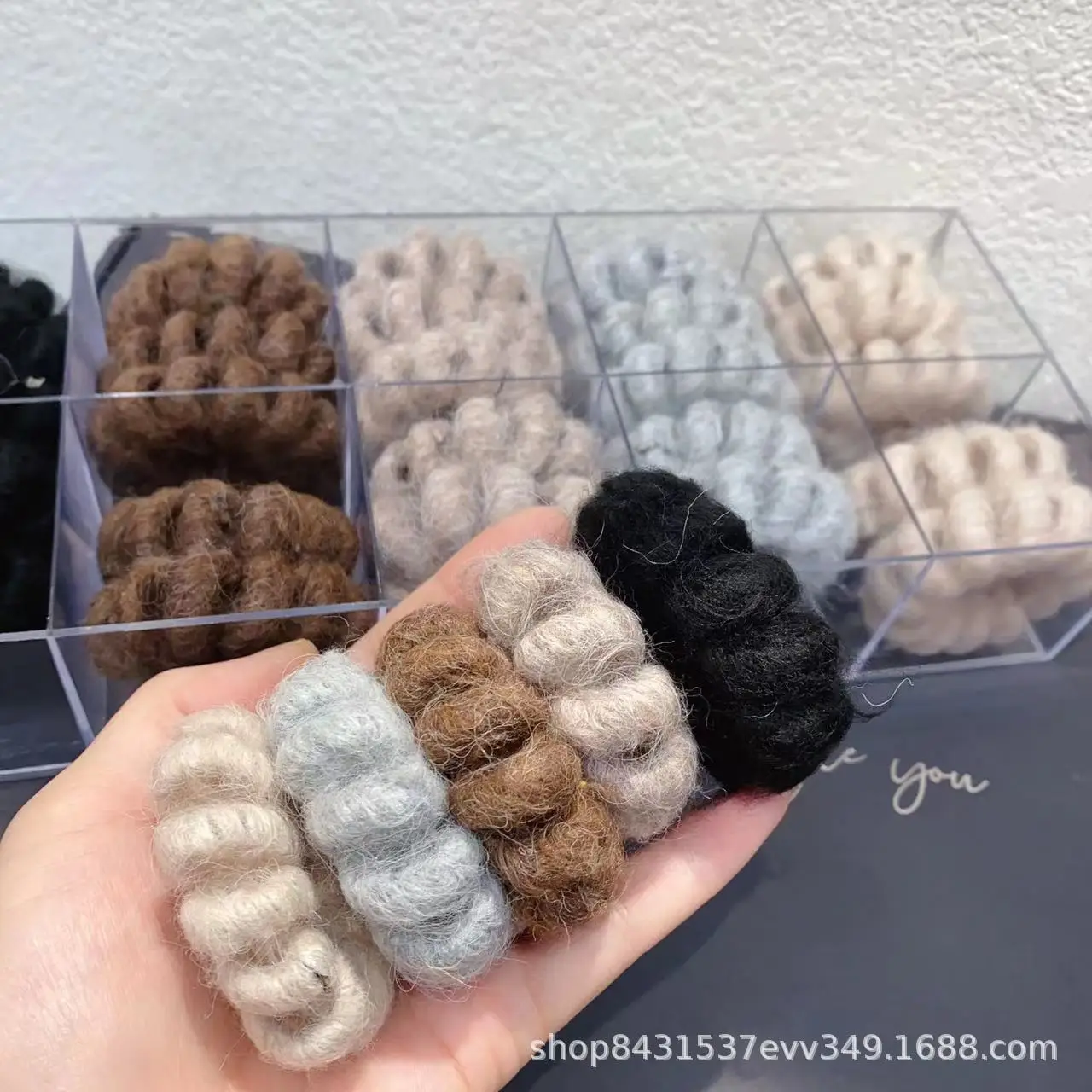 Autumn Plush Hair Pony High Elastic Rings — feature 3