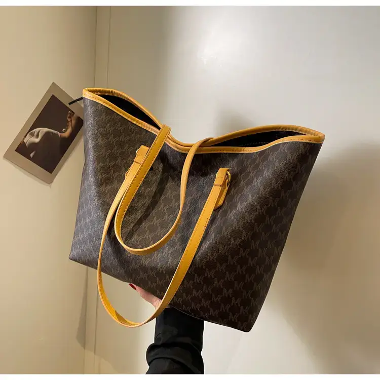 Women's Brown Plaid Tote Bag Large Capacity Shoulder Commute — feature 13