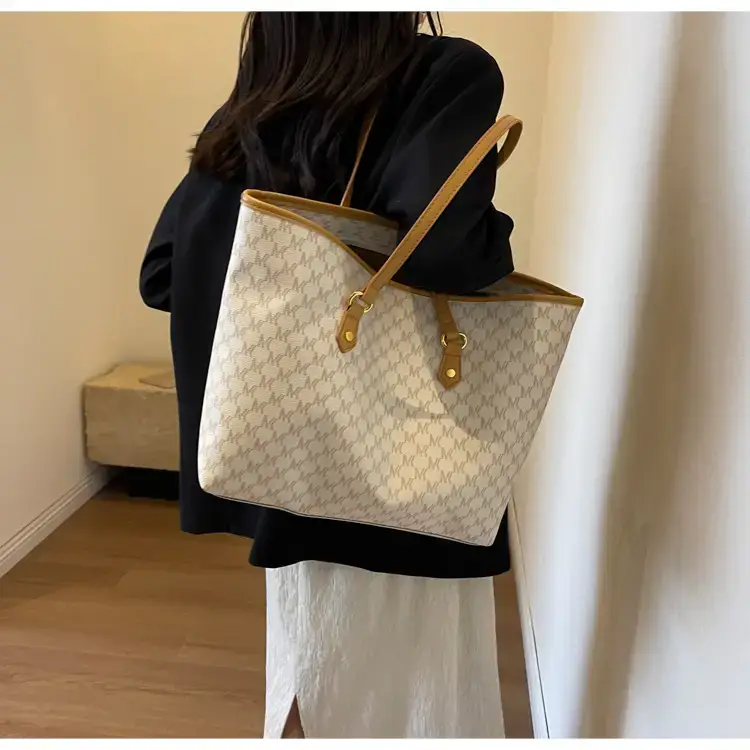 Women's Brown Plaid Tote Bag Large Capacity Shoulder Commute — feature 38