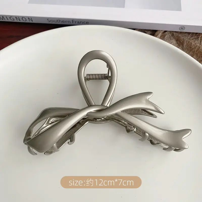 High-end Silver Shark Clip for Women 2023 - Image 2