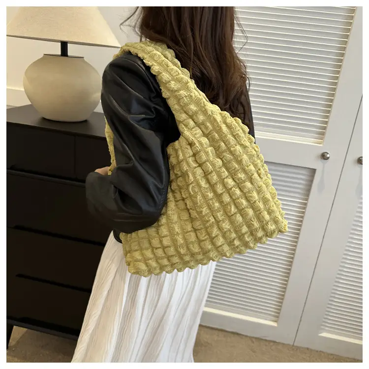 Pink Pleated Shoulder Bag for Women 2023 — feature 14