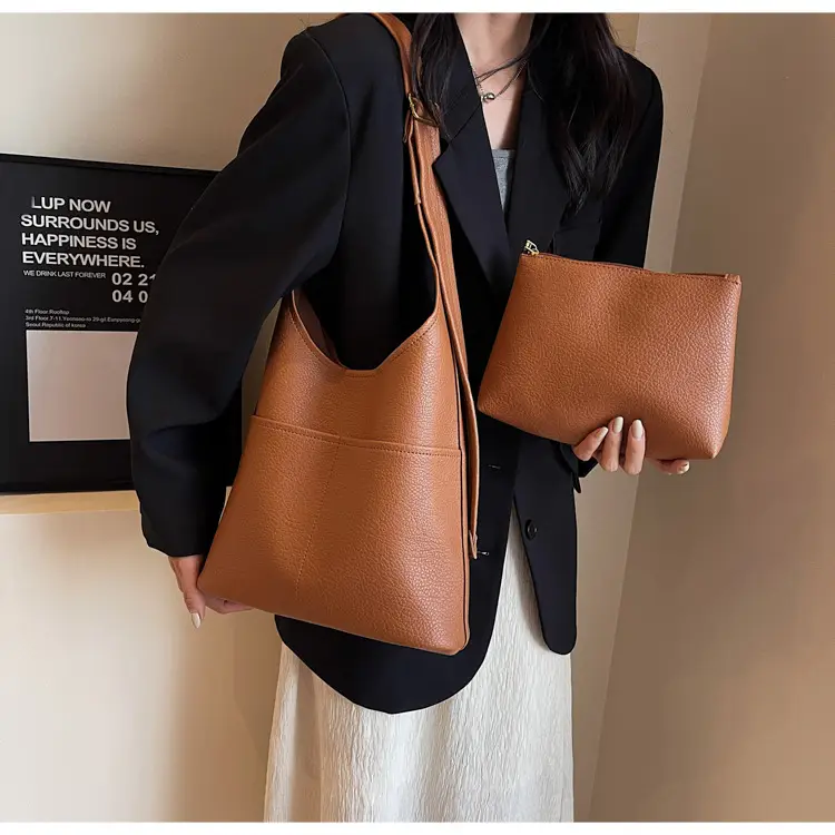 Women Large Capacity Shoulder Bag Brown Leather Winter Autumn — feature 12