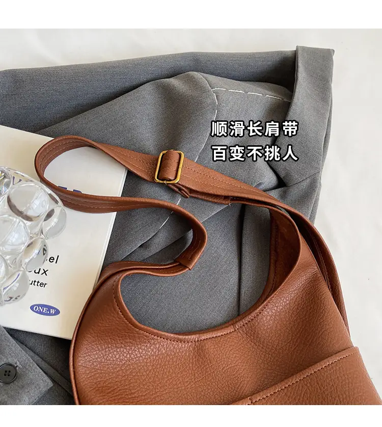 Women Large Capacity Shoulder Bag Brown Leather Winter Autumn — feature 2