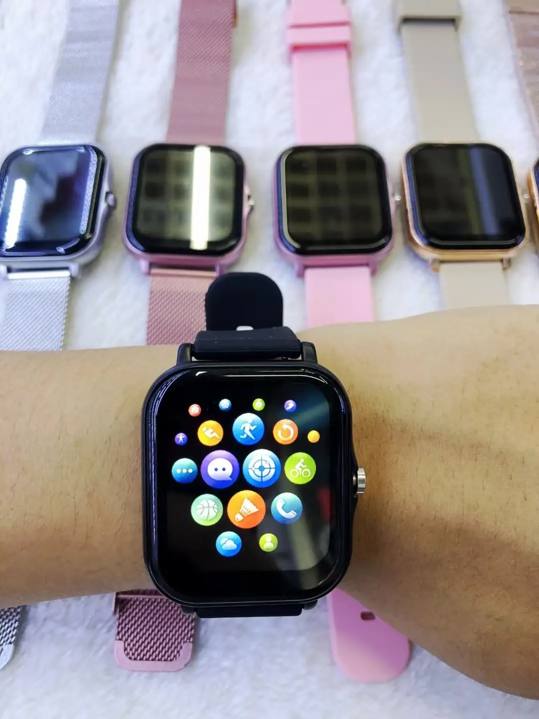 Pink Smart Watch with Heart Rate & BP Display — feature 3