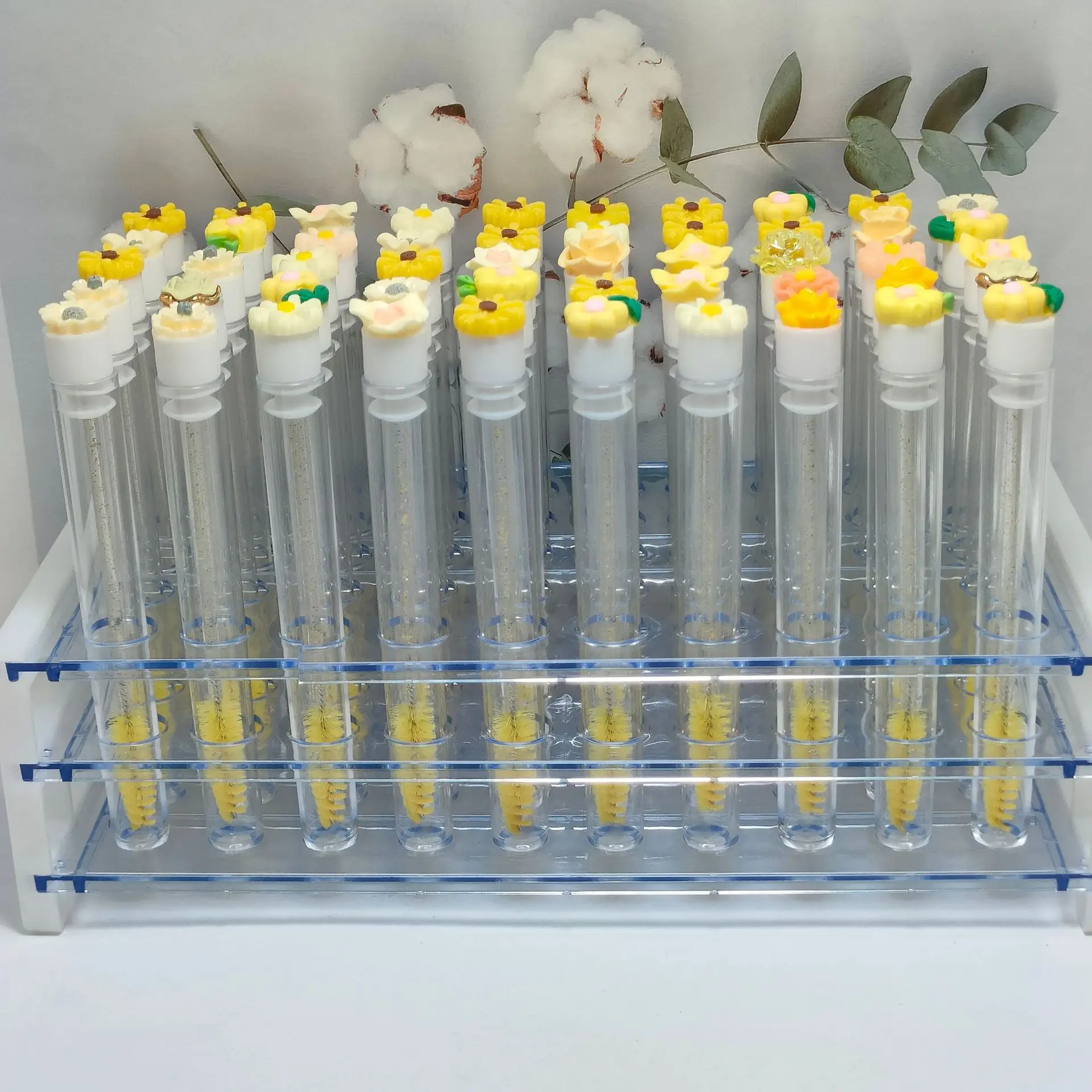 Transparent Flower Independent Eyelash Brushes Set — feature 3