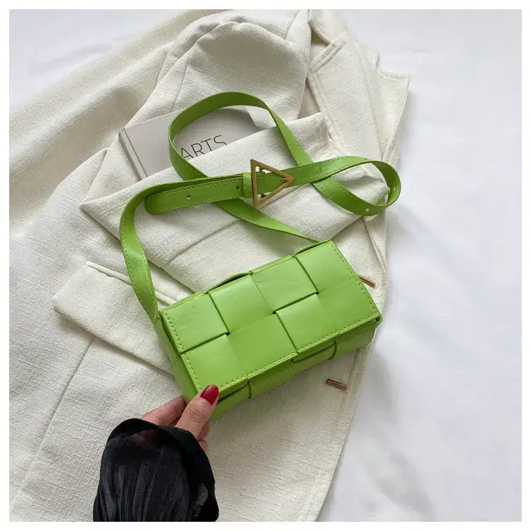 2023 Korean Fashion Shoulder Bag with Gold Clasp — feature 20