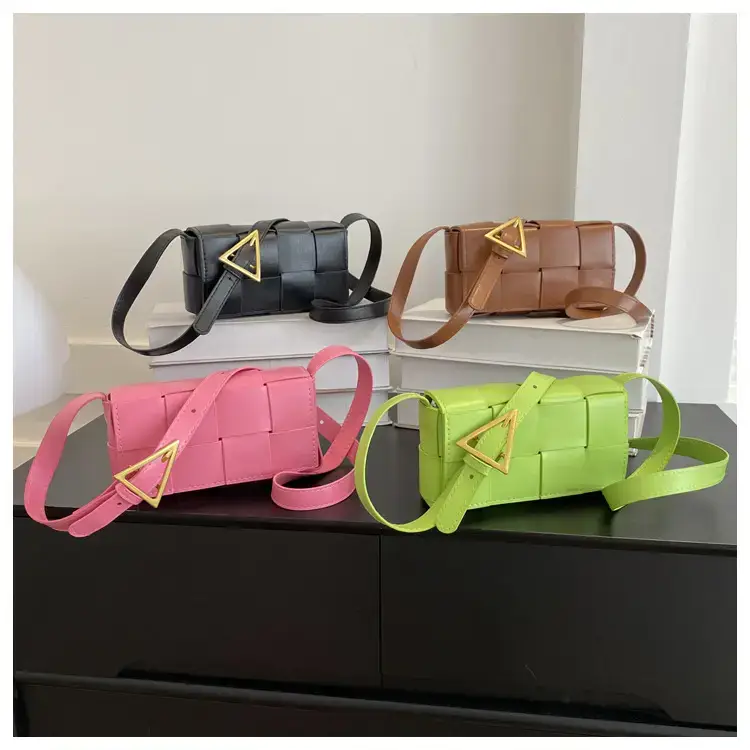 2023 Korean Fashion Shoulder Bag with Gold Clasp — feature 24