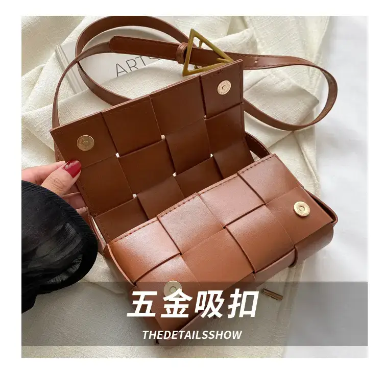 2023 Korean Fashion Shoulder Bag with Gold Clasp — feature 5