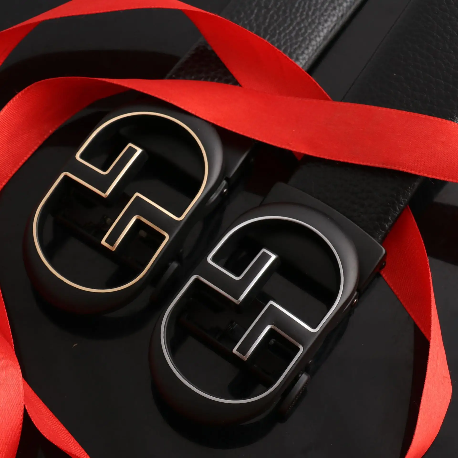 Hongsheng Men's Black Leather Belt with Automatic Buckle โ feature 2