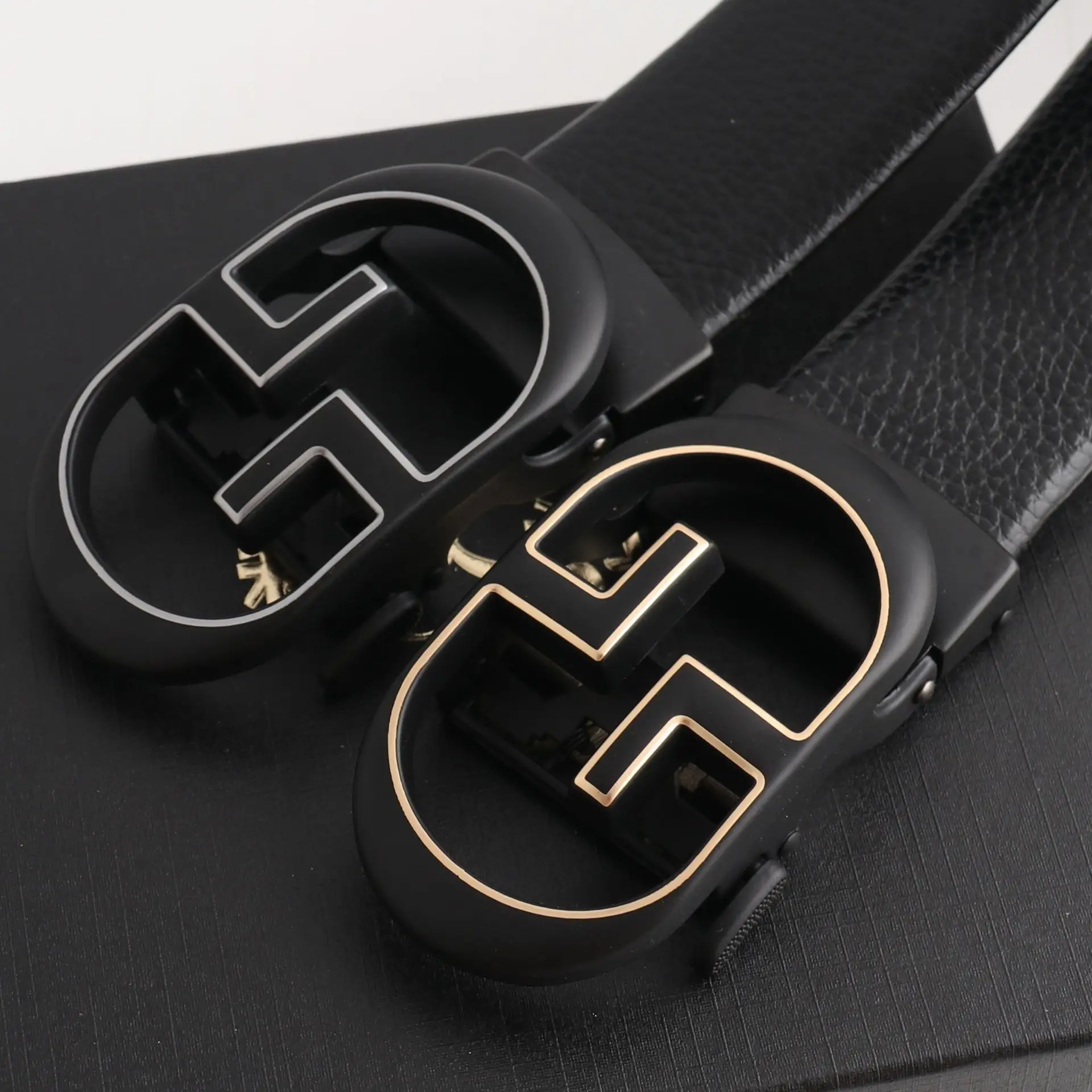 Hongsheng Men's Black Leather Belt with Automatic Buckle โ feature 5