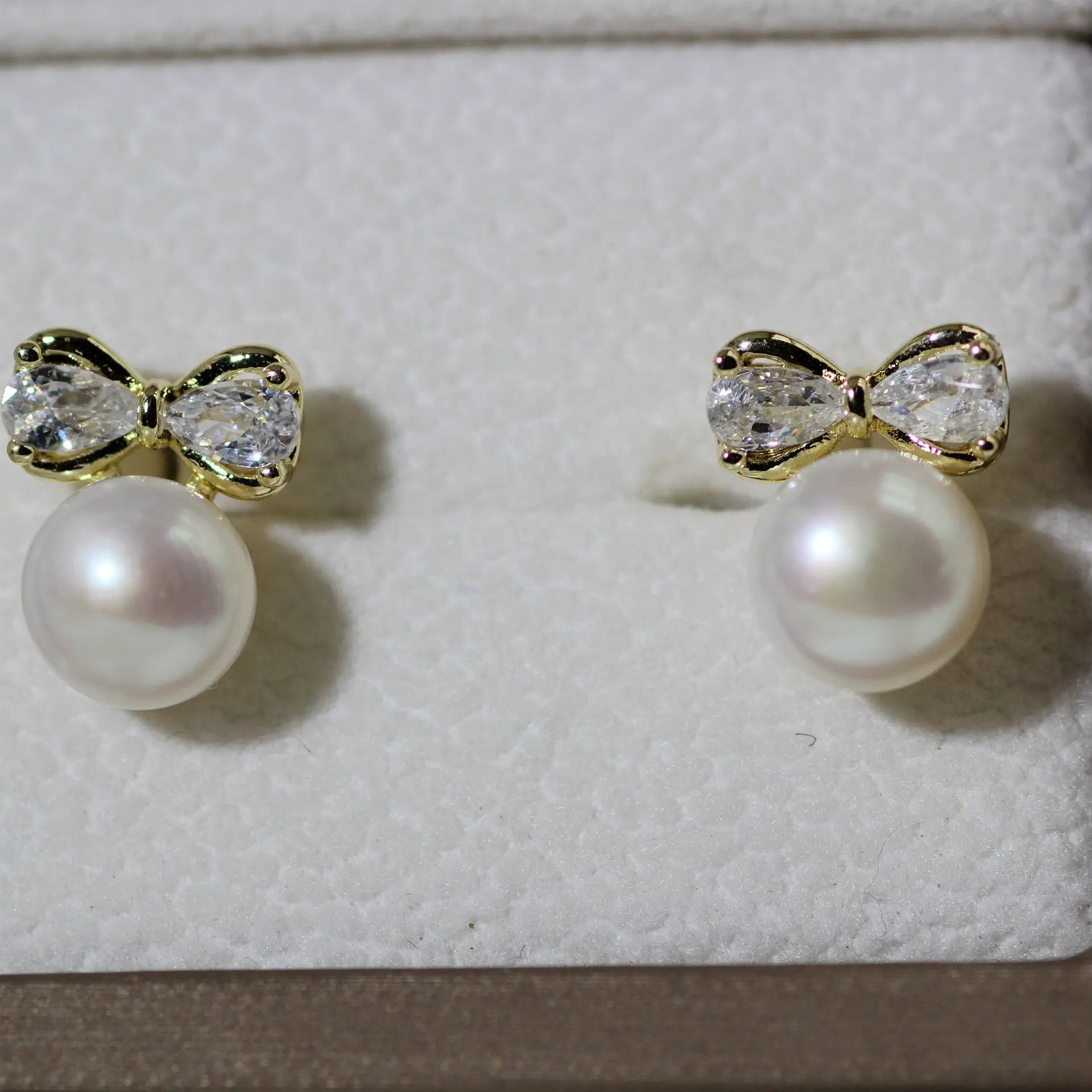 S925 Pearl Bow Earrings for Women — feature 12