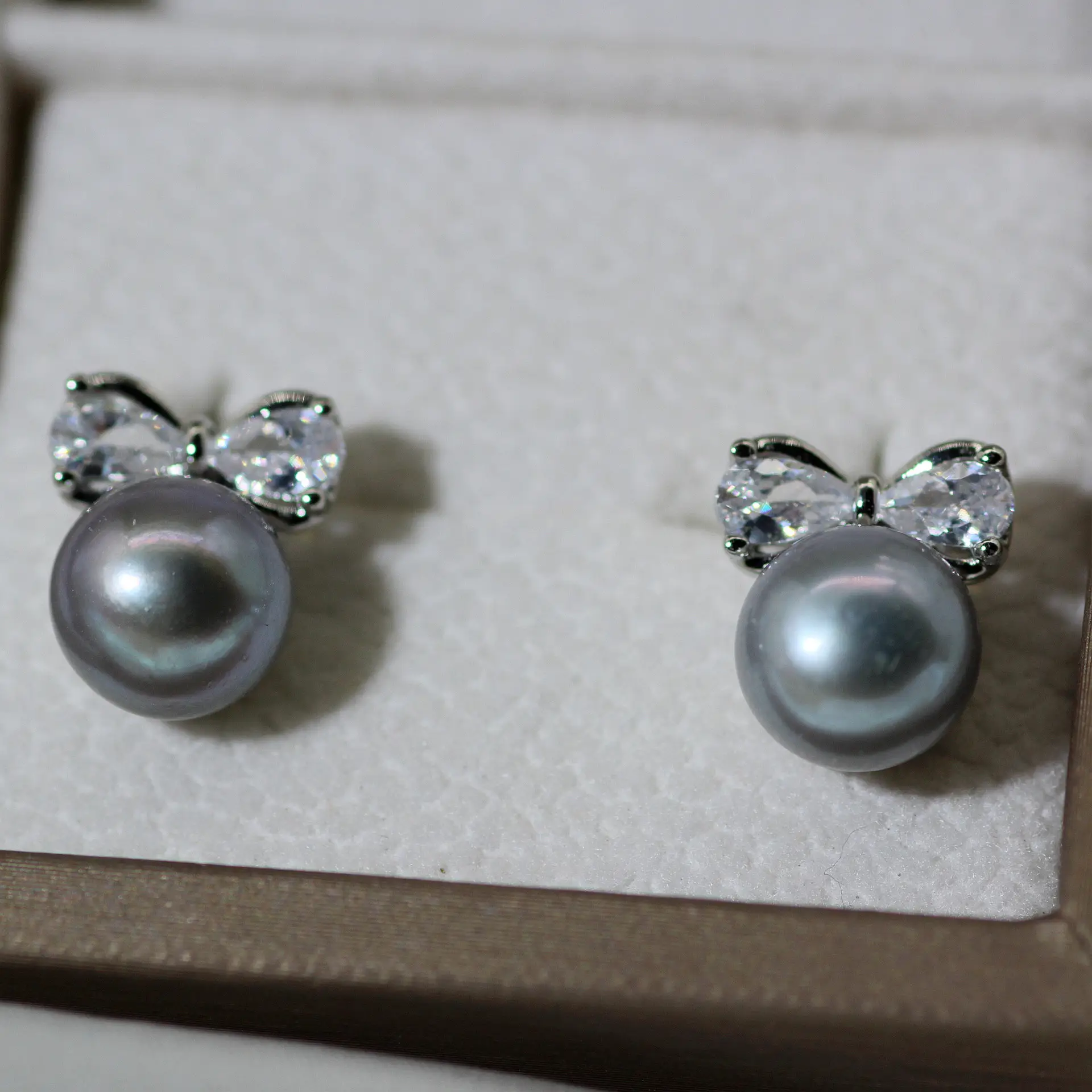 S925 Pearl Bow Earrings for Women — feature 16