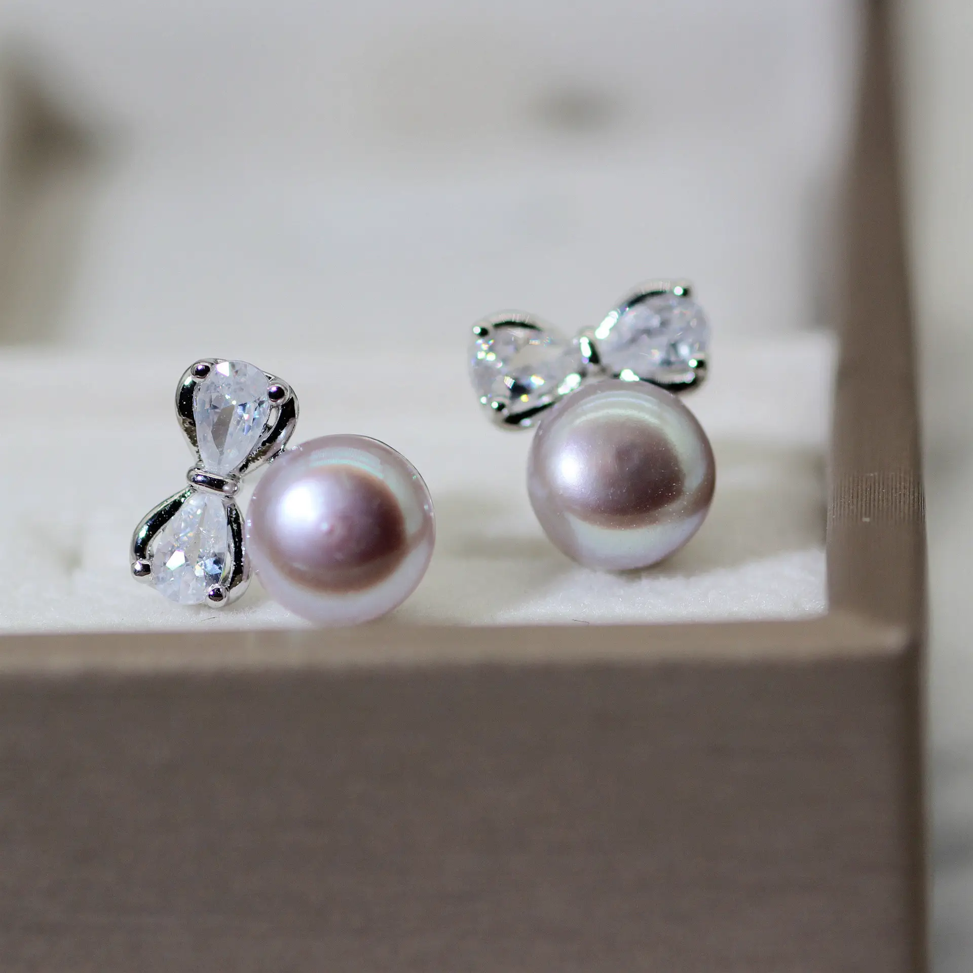 S925 Pearl Bow Earrings for Women — feature 17