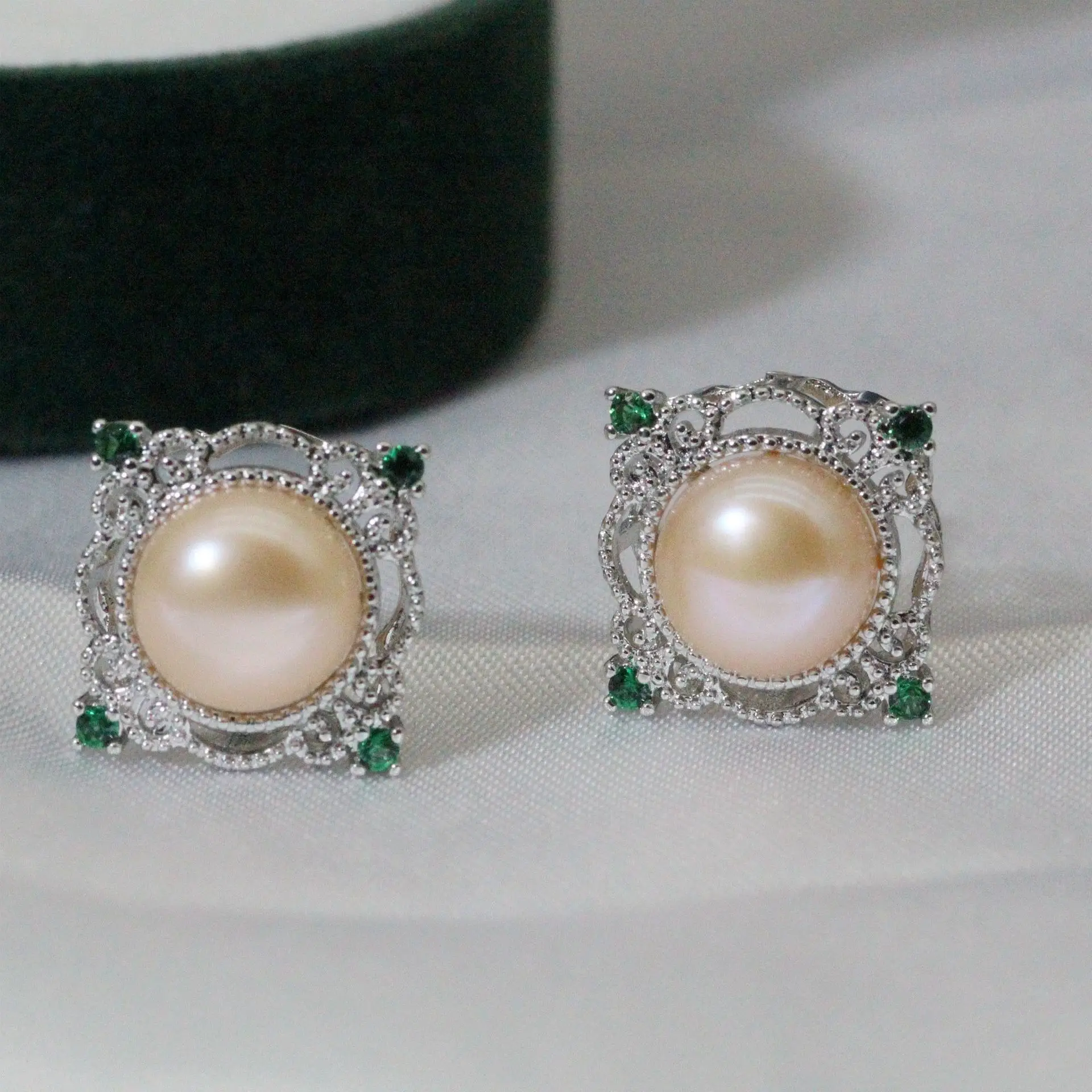 S925 Silver Pearl Green Star Earrings