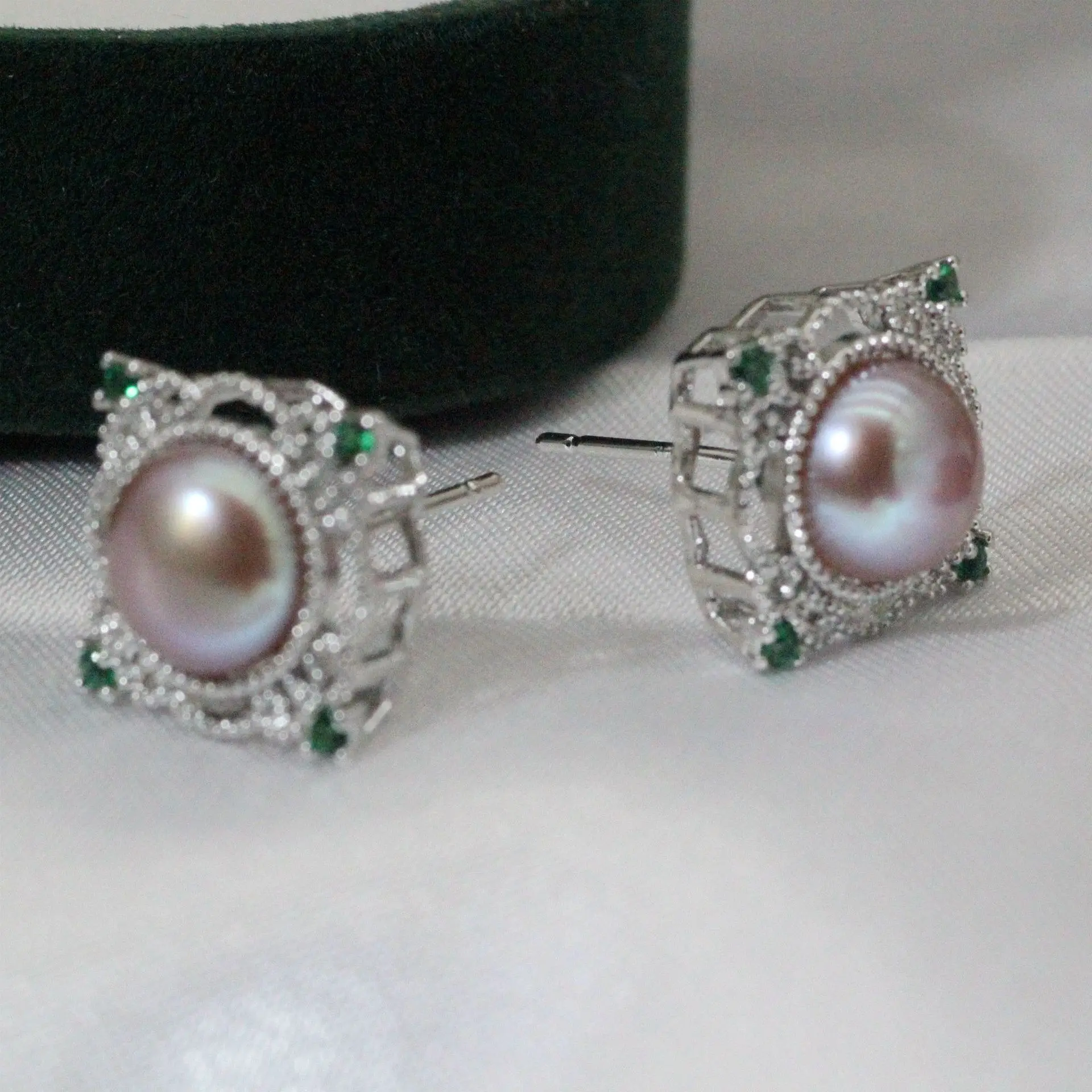 S925 Silver Pearl Green Star Earrings — feature 13