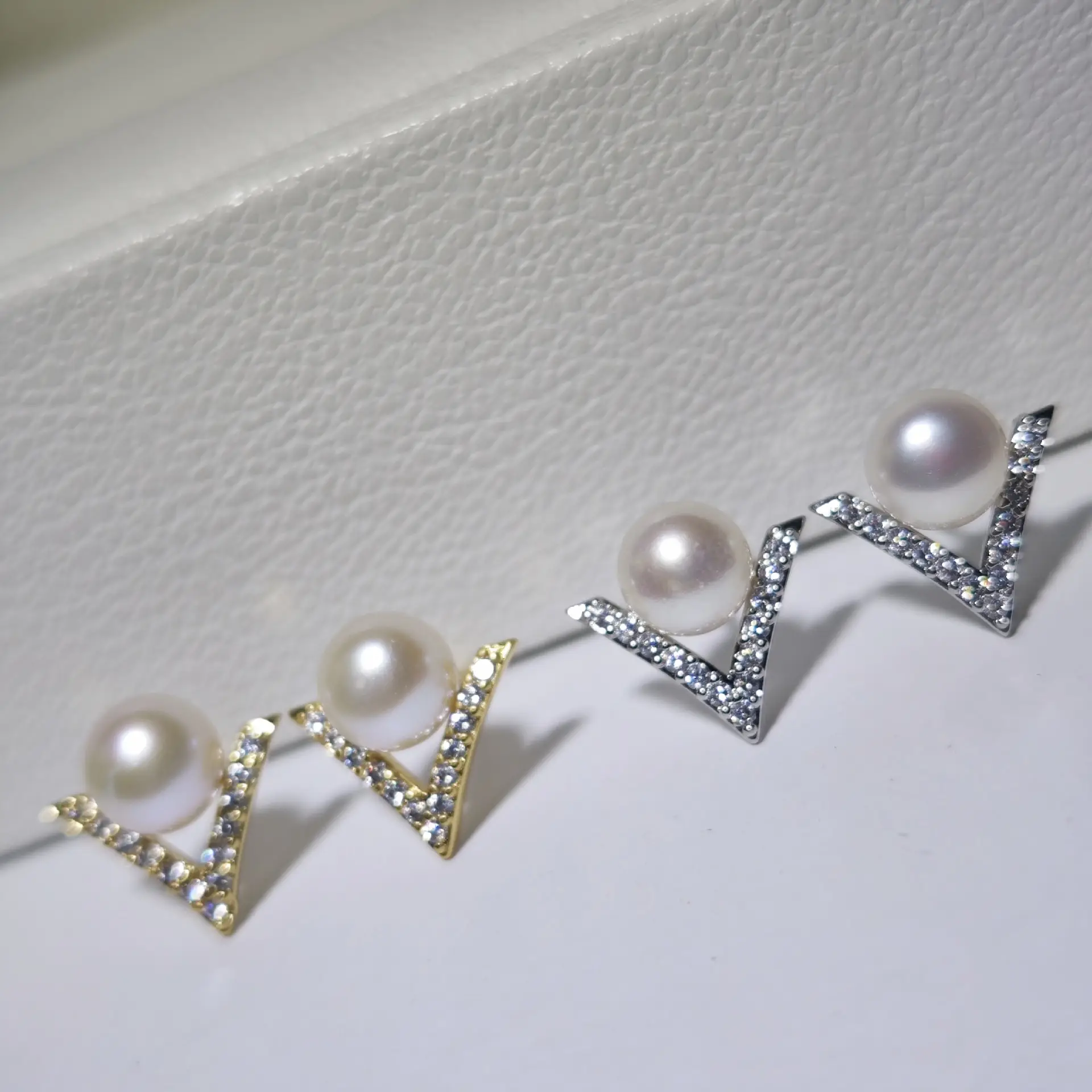 S925 Silver Pearl Zircon Geometry Earrings — feature 4