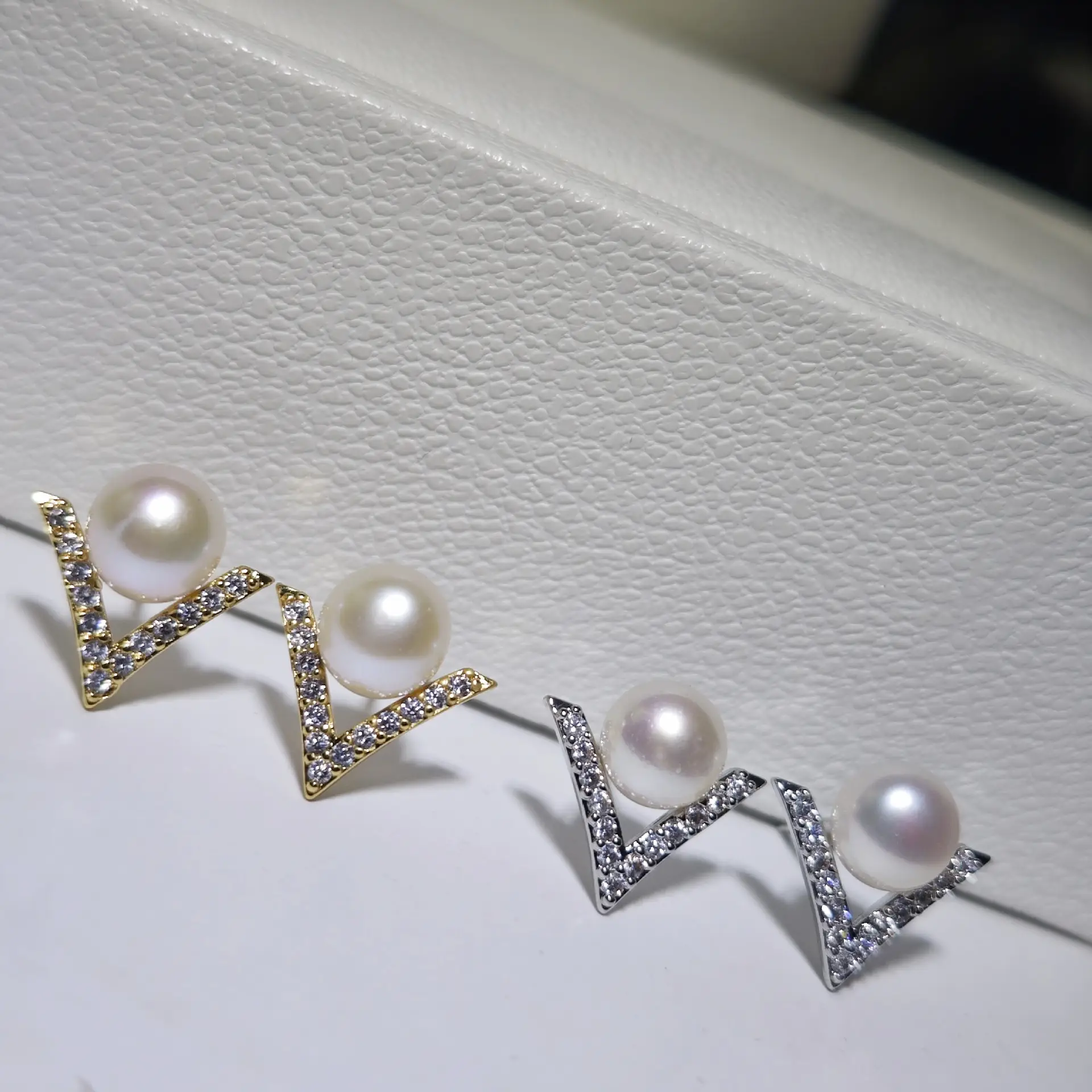 S925 Silver Pearl Zircon Geometry Earrings — feature 5
