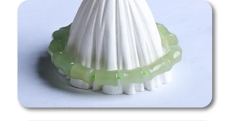 Sunny Water Green Jade Scattered Beads Bracelet — feature 18