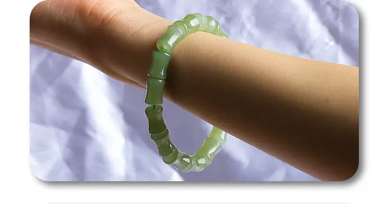 Sunny Water Green Jade Scattered Beads Bracelet — feature 21
