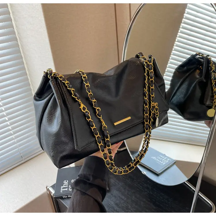 Black Leather Chain Shoulder Bag for Women — feature 14