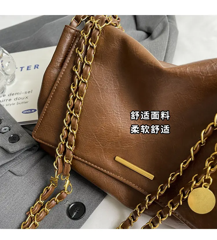 Black Leather Chain Shoulder Bag for Women — feature 5
