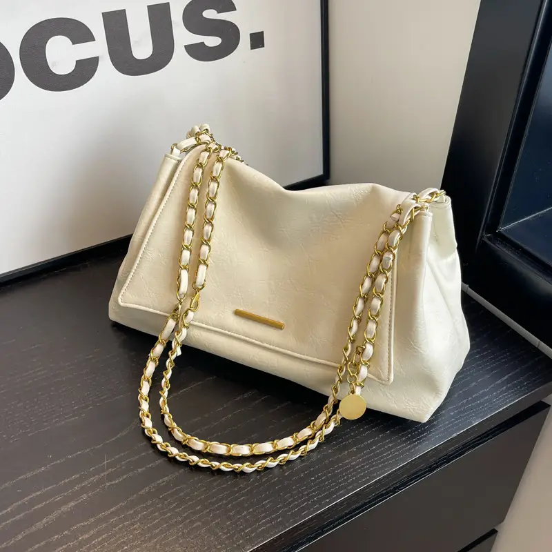 Black Leather Chain Shoulder Bag for Women - Image 2