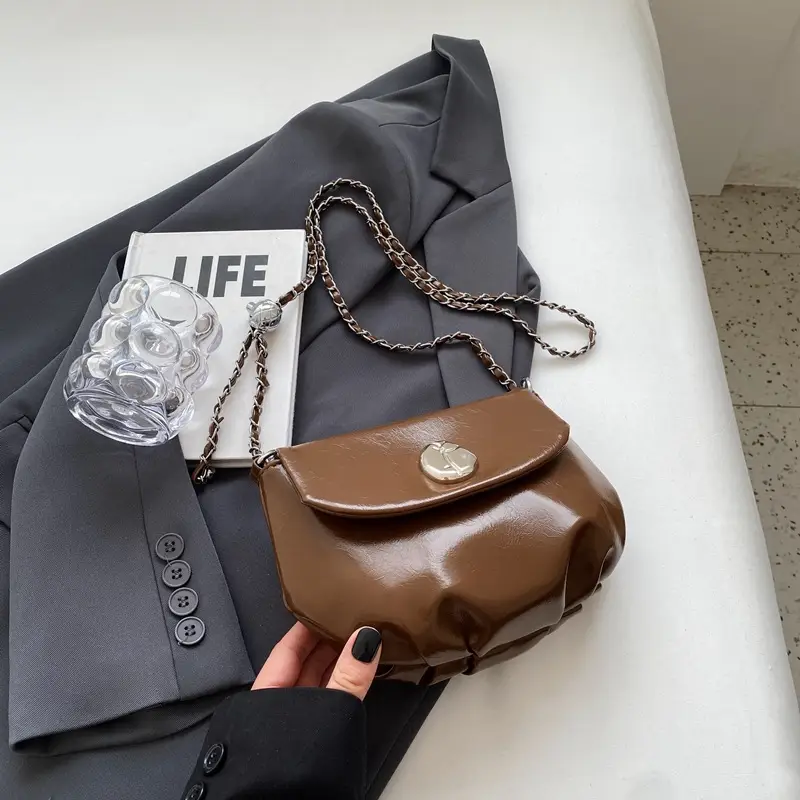 Women's Retro Chain Shoulder Messenger Bag Brown Leather