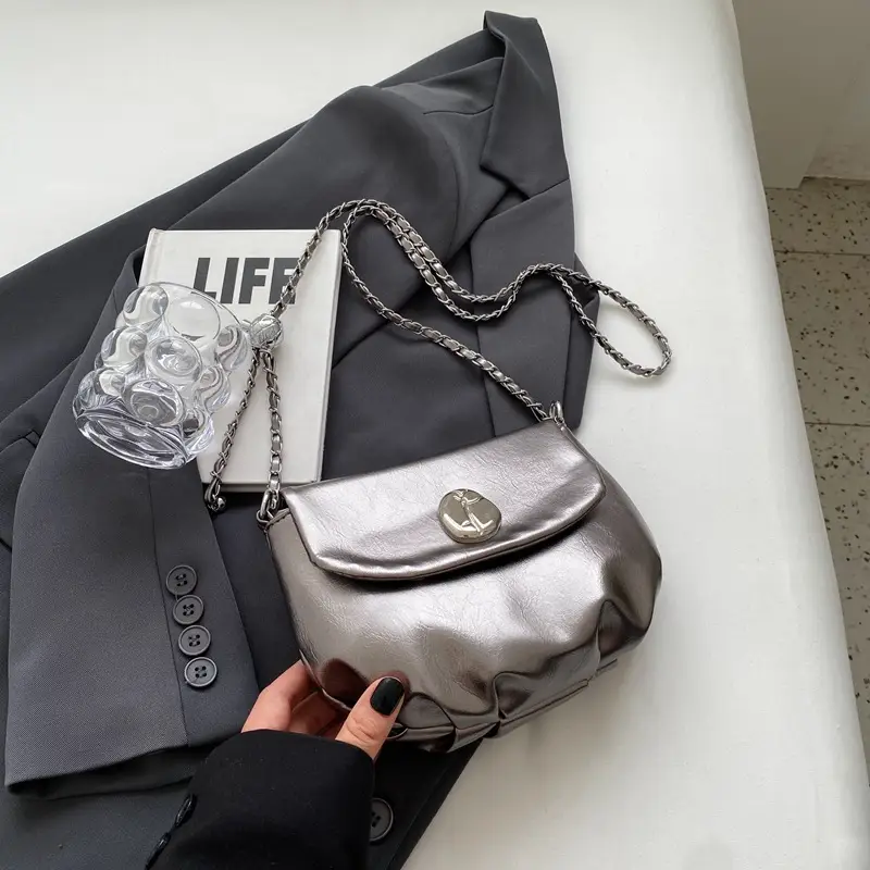 Women's Retro Chain Shoulder Messenger Bag Brown Leather