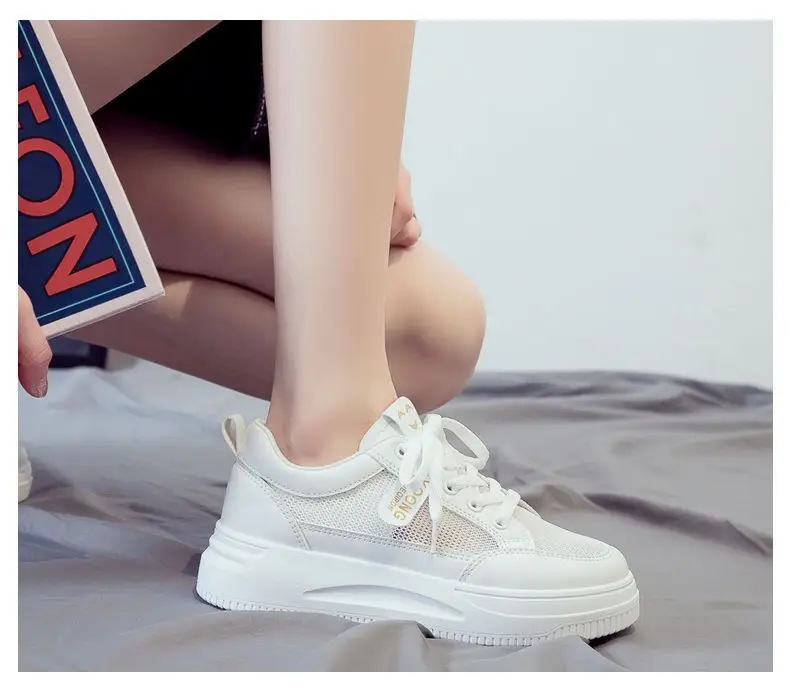 White Women's Thick Casual Shoes 2025 — feature 1