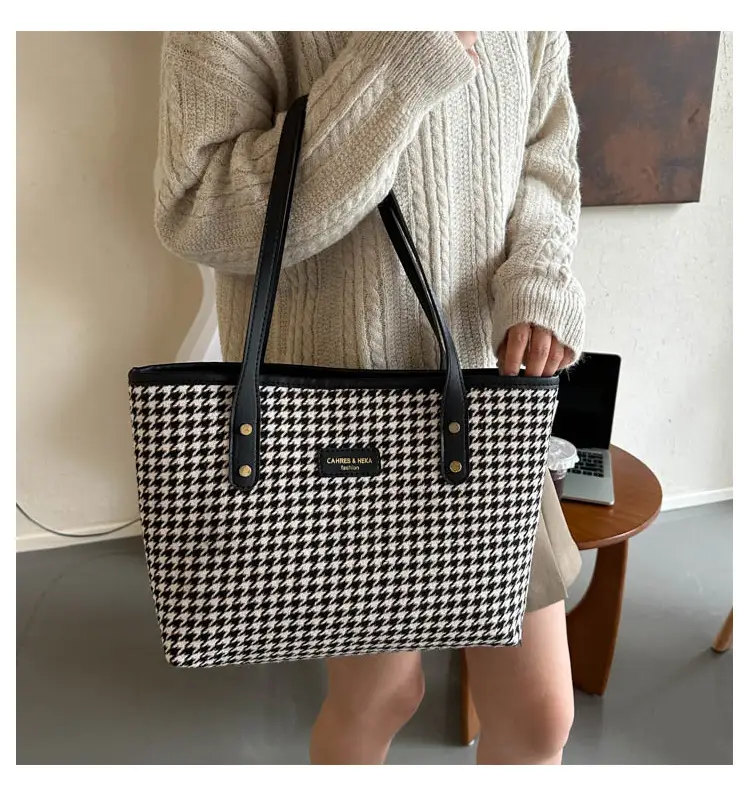 Retro Houndstooth Shoulder Tote Bag 2023 — feature 10