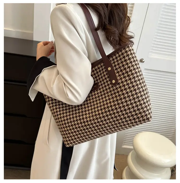 Retro Houndstooth Shoulder Tote Bag 2023 — feature 16