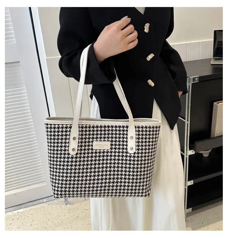 Retro Houndstooth Shoulder Tote Bag 2023 — feature 18