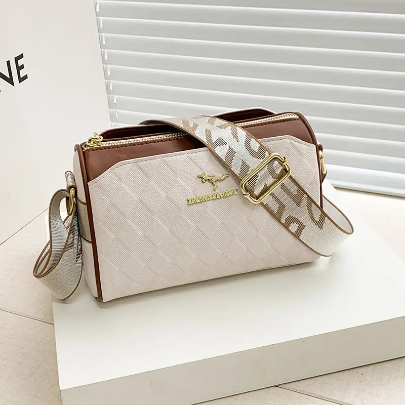 2023 New Style Black Quilted Shoulder Crossbody Bag - Image 4