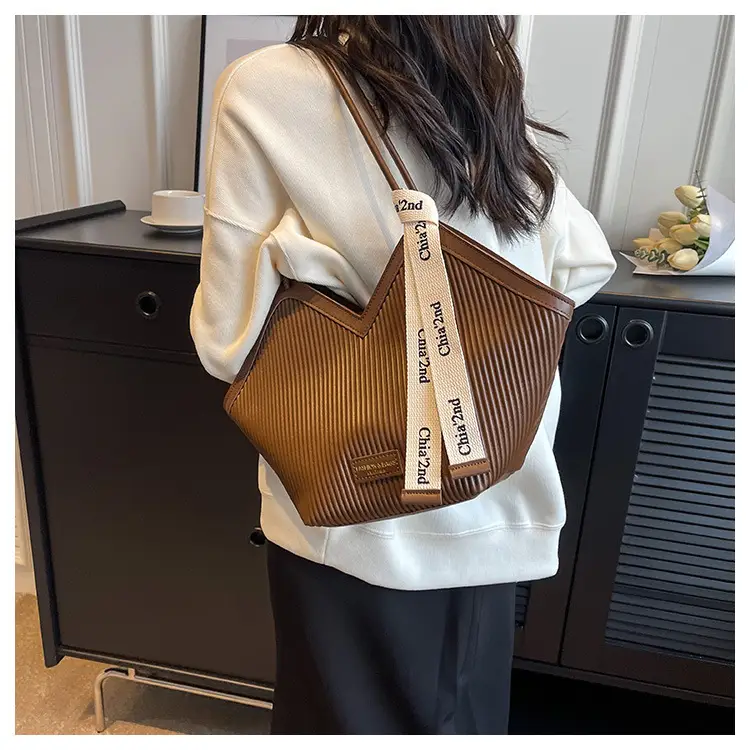 Women's New Spring Summer Shoulder Bag Large Capacity Fashion Tote — feature 18