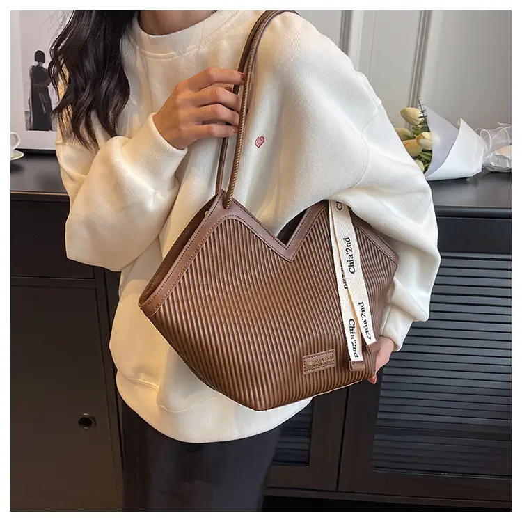 Women's New Spring Summer Shoulder Bag Large Capacity Fashion Tote — feature 20