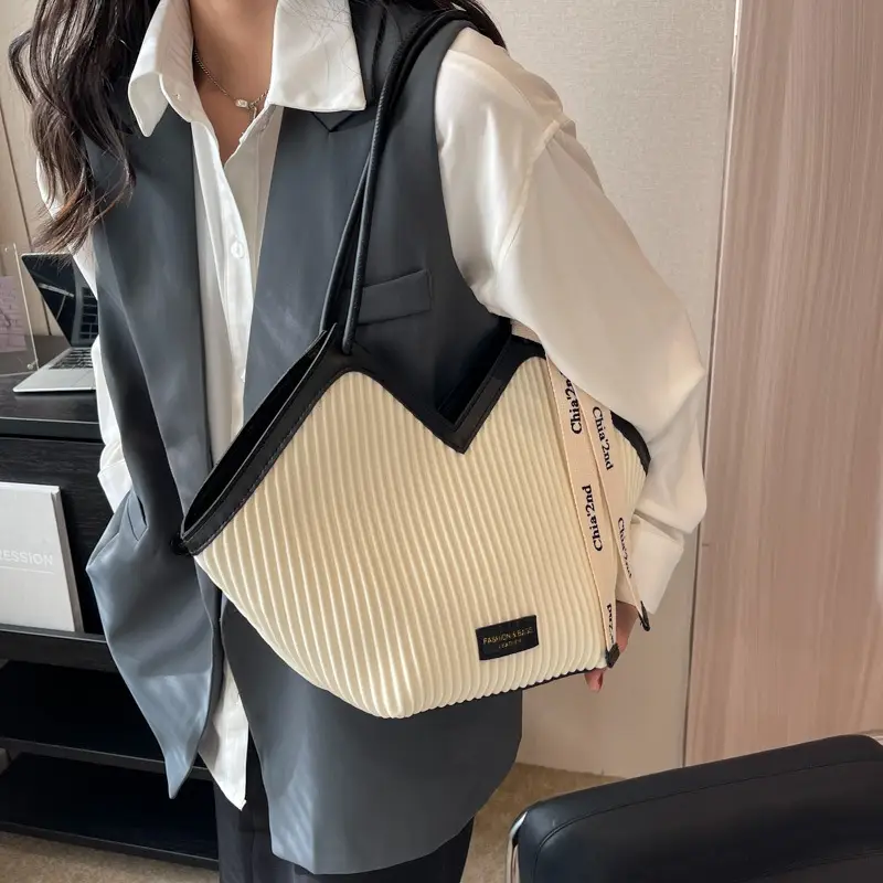 Women's New Spring Summer Shoulder Bag Large Capacity Fashion Tote - Image 4