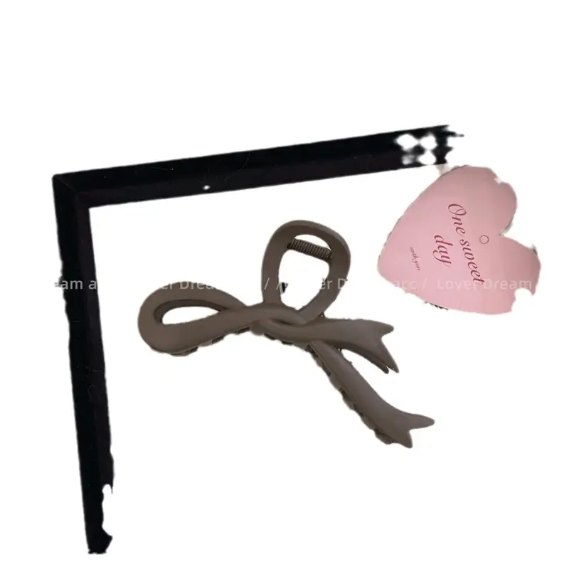 White Maillard Style Hair Clip for Women