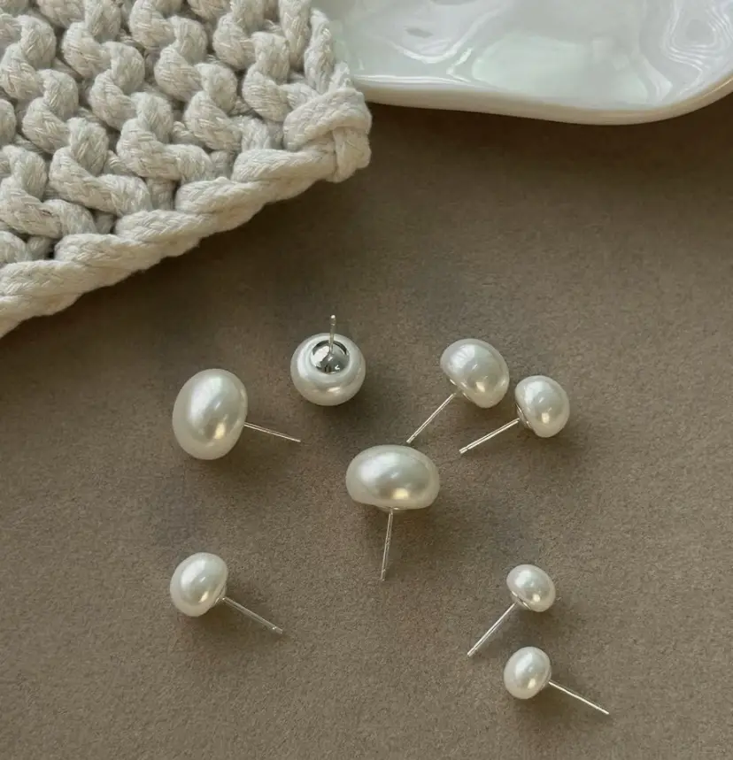 S925 Sterling Silver Pearl Earrings Women's Flat Pearl Earrings — feature 1
