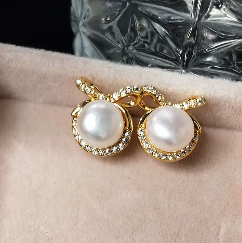 Natural Pearl Bow Zircon Earrings Gold Plated — feature 8