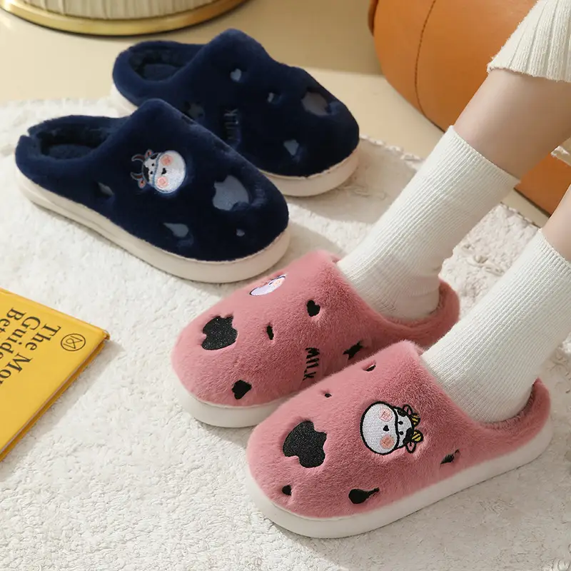 Winter home indoor cotton slippers men's and women's home closed toe fleece-lined thick bottom non-slip thermal plush slippers wholesale
