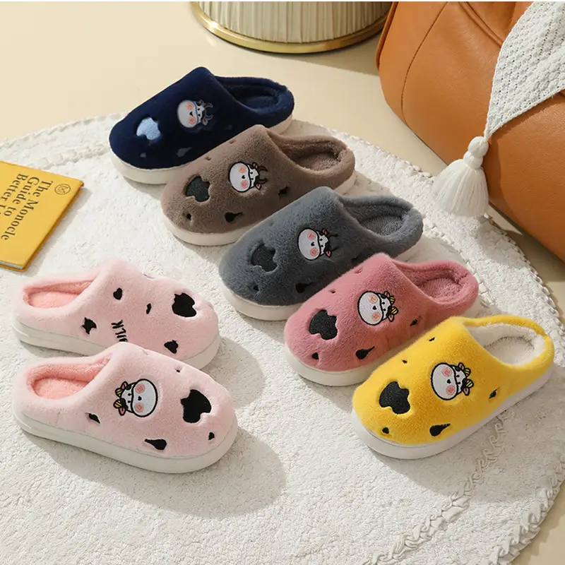 Winter home indoor cotton slippers men's and women's home closed toe fleece-lined thick bottom non-slip thermal plush slippers wholesale