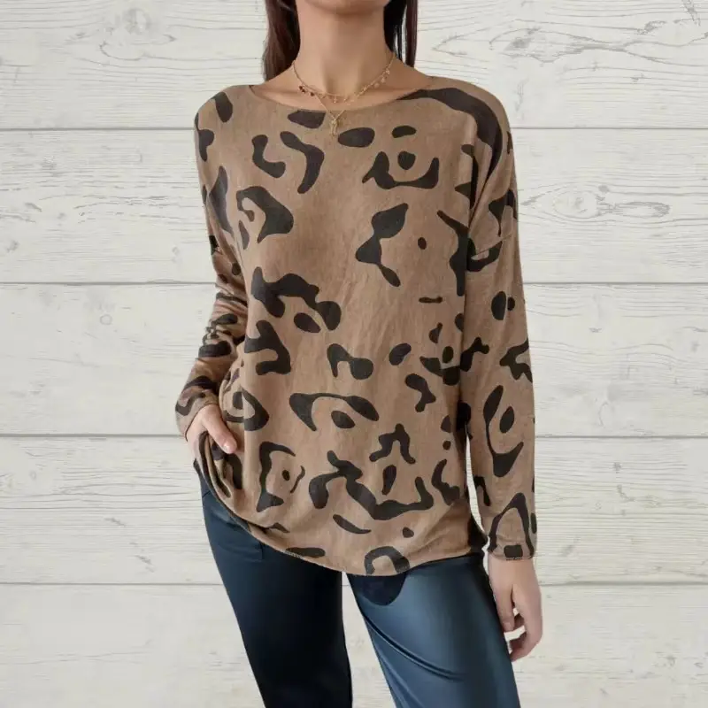 Women V-Neck Printed T-Shirt Grey Black Loose Fit - Image 7