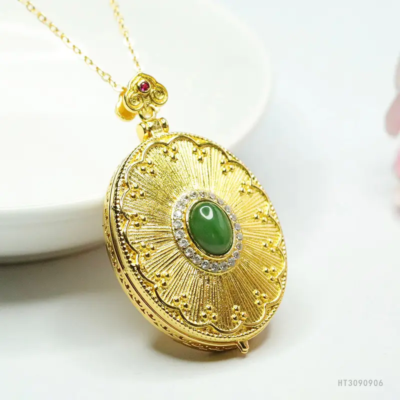 Guan Yu Jade Pendant Necklace Antique Gold Green Stone - Image 4