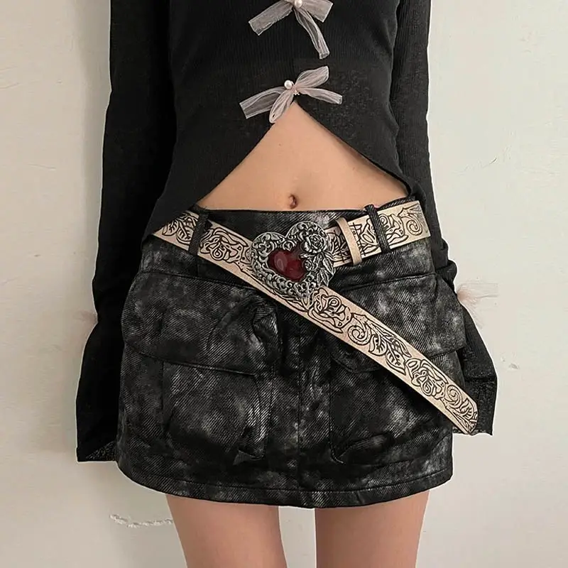 Women Black Velvet Belt with Embroidered Detail - Image 3