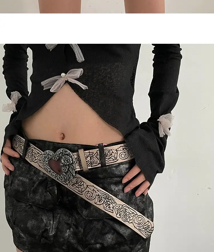 Women Black Velvet Belt with Embroidered Detail β feature 7
