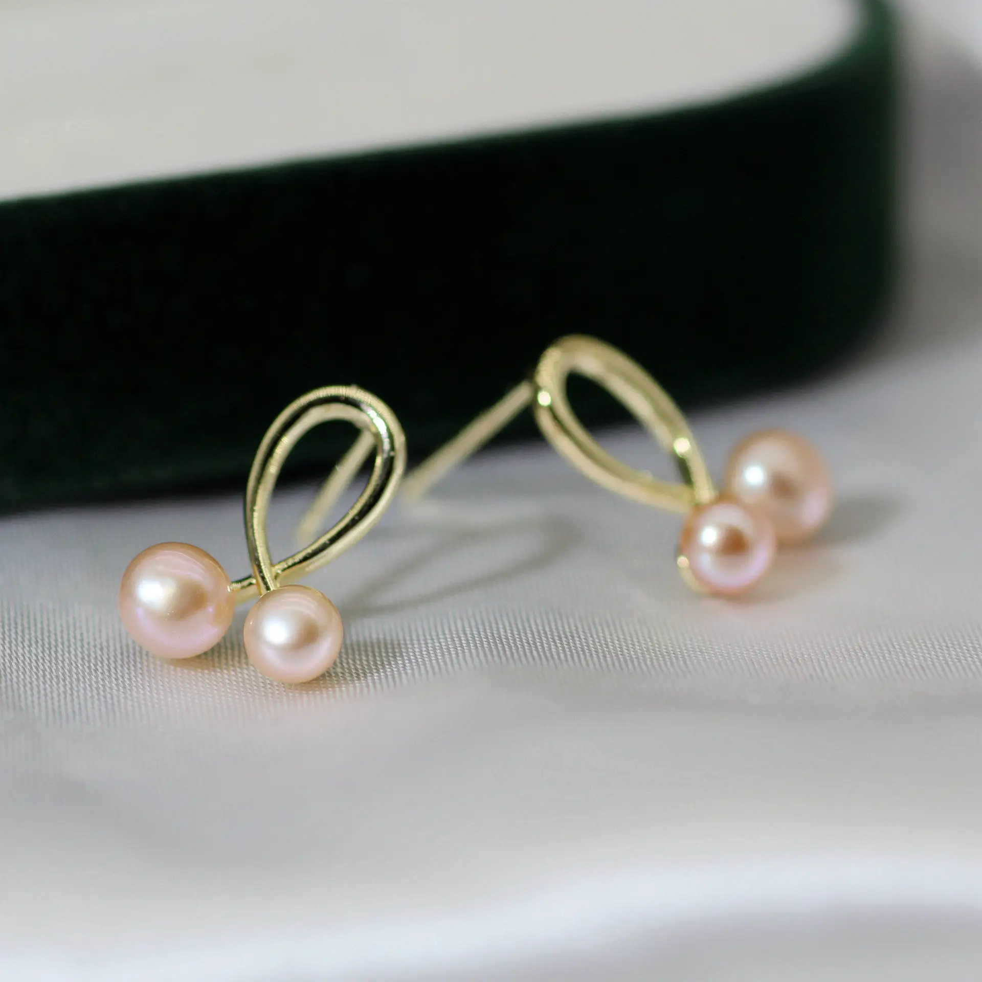 S925 Silver Pearl Earrings Light Board Size — feature 3