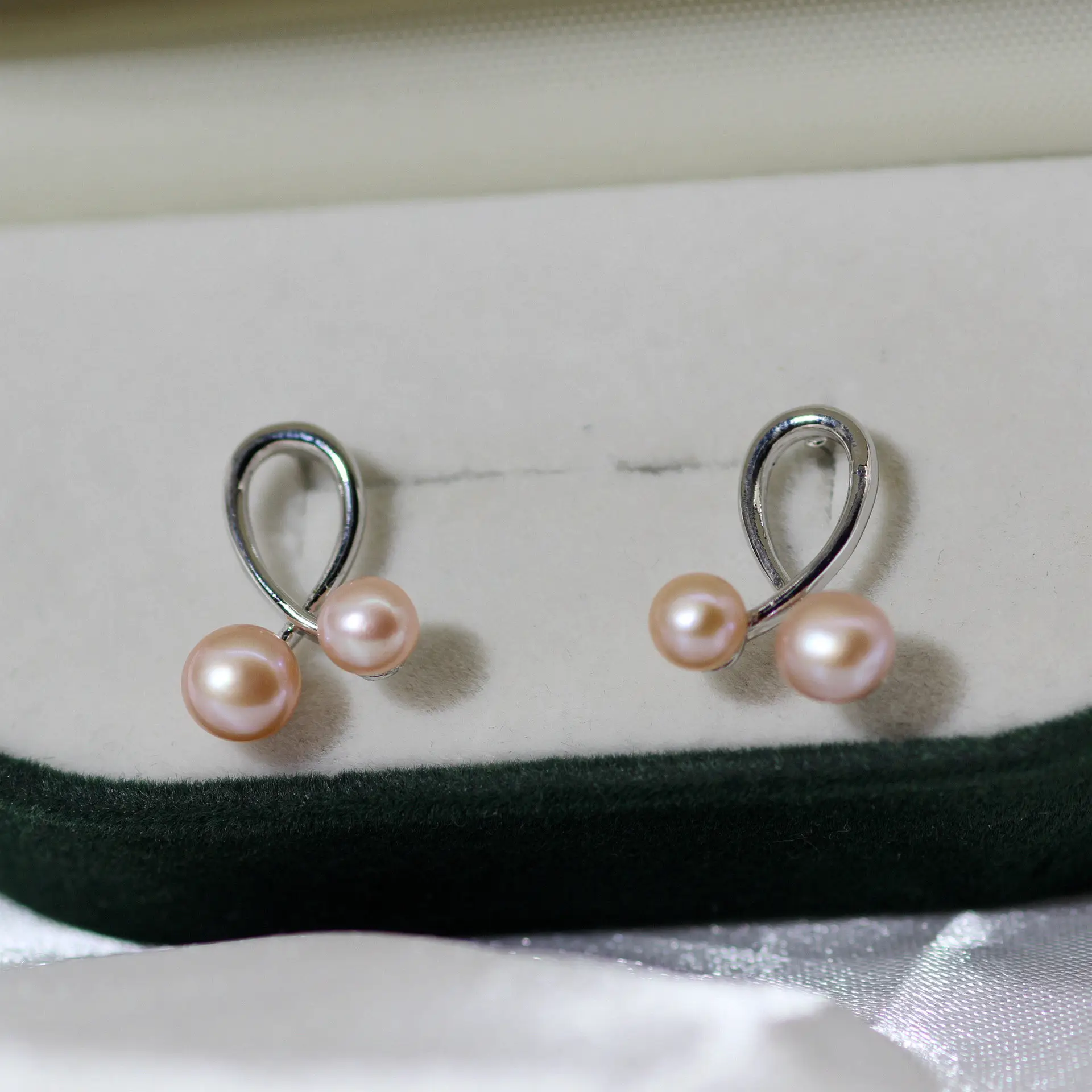 S925 Silver Pearl Earrings Light Board Size — feature 6