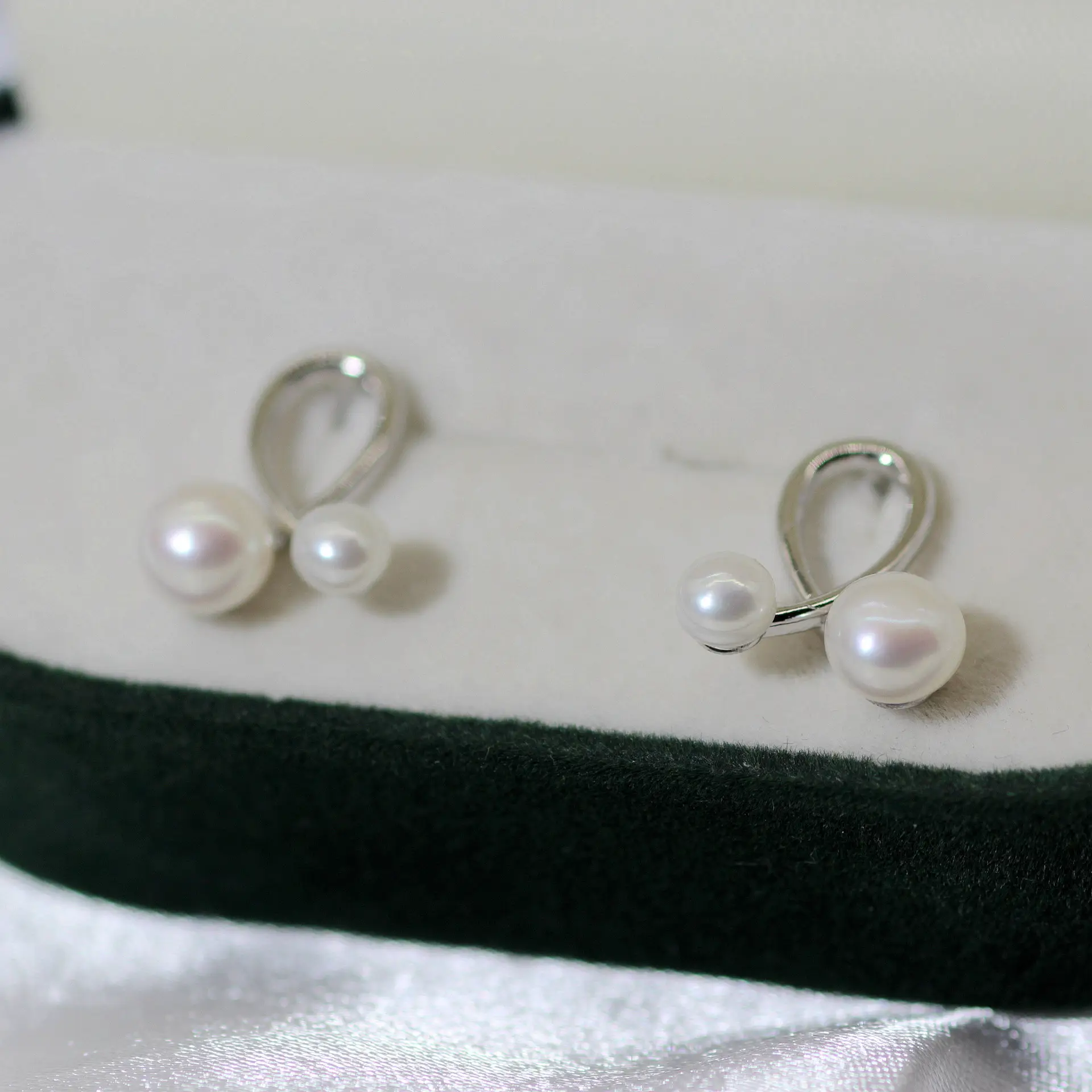 S925 Silver Pearl Earrings Light Board Size — feature 7